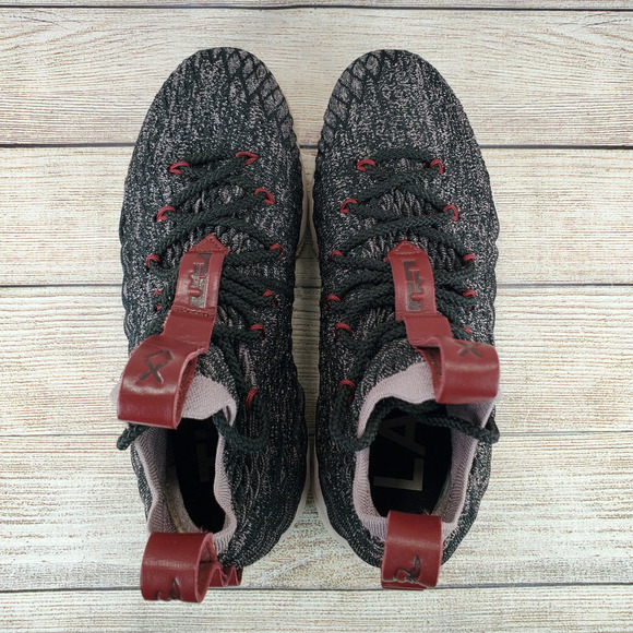 Nike LeBron 15 GS 'Pride of Ohio' Youth Size 5.5Y - Picture 7 of 8